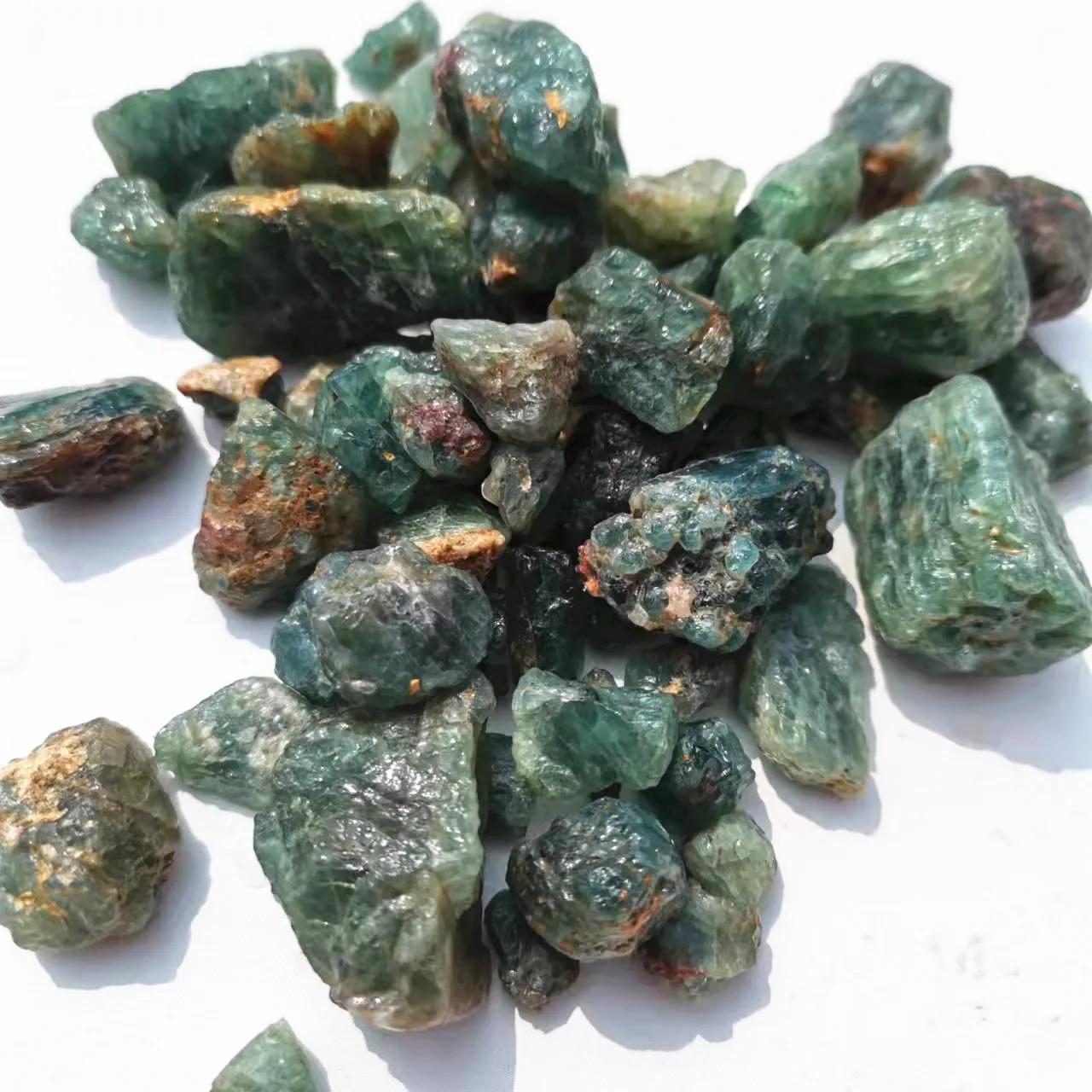 Natural grandidierite stones Gemstone Specimen from Madagascar