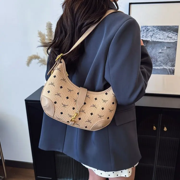 

Новая женская винтажная сумка 2026 года, милая вместительная сумка через плечо с регулируемым ремнем, повседневная сумка для работы и поездок, сумка-клатч