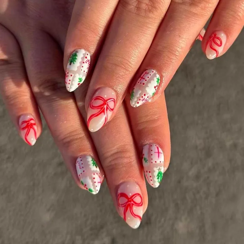 

24PCS Christmas False Nails Red Bow Colorful Pattern Press on Nails Christmas Tree Red Green Sweet Fake Nails Festive Wearable