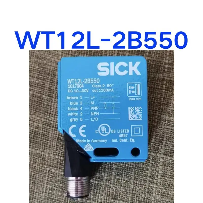 Used photoelectric sensor WT12L-2B550 tested OK and shipped quickly