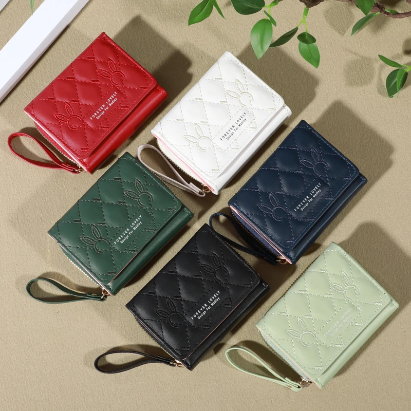 Stylish Solid Color Mini Wallet - Compact Bifold Clutch Purse with Secure Credit Card Slots - Fashion-Forward Everyday Accessory