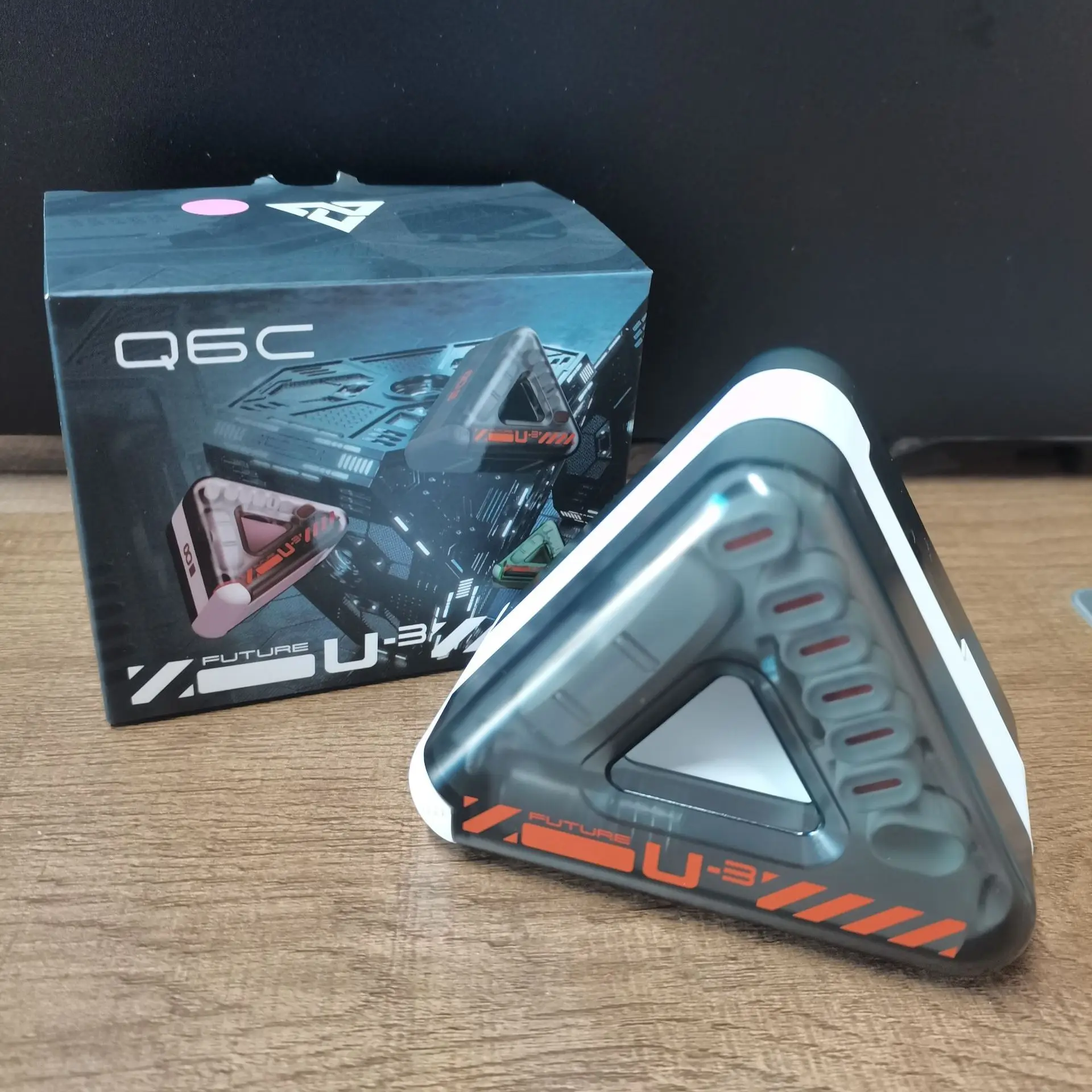 

Многофункциональный набор щеток для чистки 24-в-1, ручка для чистки наушников, клавиатура, автомобильная щетка для удаления тонкой пыли, инструмент