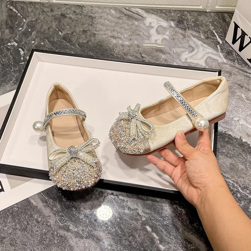 Bow Sweet Children Fashion Girls Leather Shoes New Autumn Kids Party Shoes Fashion Sequin Rhinestone Princess Causal Dress Flats