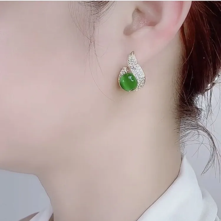 Subtle design sense  Luxury with a touch of elegance Elegance Temperament  Multicolored Cat's Eye Stone Alloy Earrings