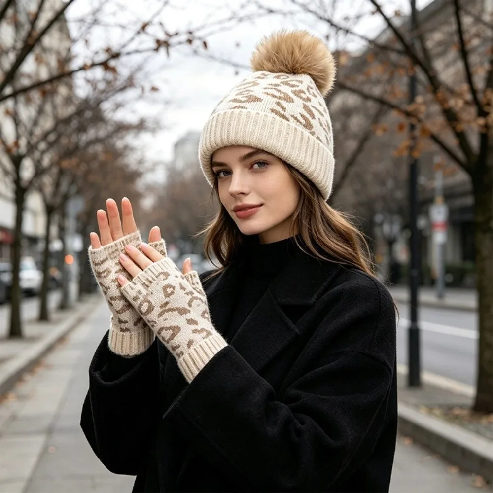conjunto-de-2-pecas-gorro-e-luvas-de-trico-com-estampa-de-leopardo-macio-e-quente-para-uso-externo