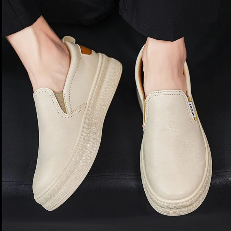 2026 New Men's Low-Cut Board Shoes Casual All-Match White Flats Fall Anti-Odor Platform Anti-Slip Lazy Shoes