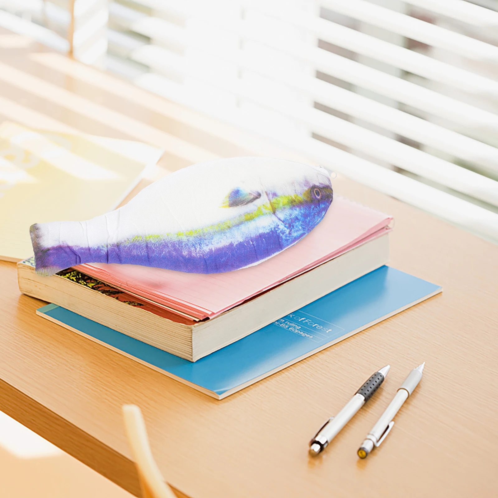 

Simulated Fish Pen Bag Large Capacity Stationery Holder Creative Pencil Case Travel Makeup ganizer Funny Coin Purse