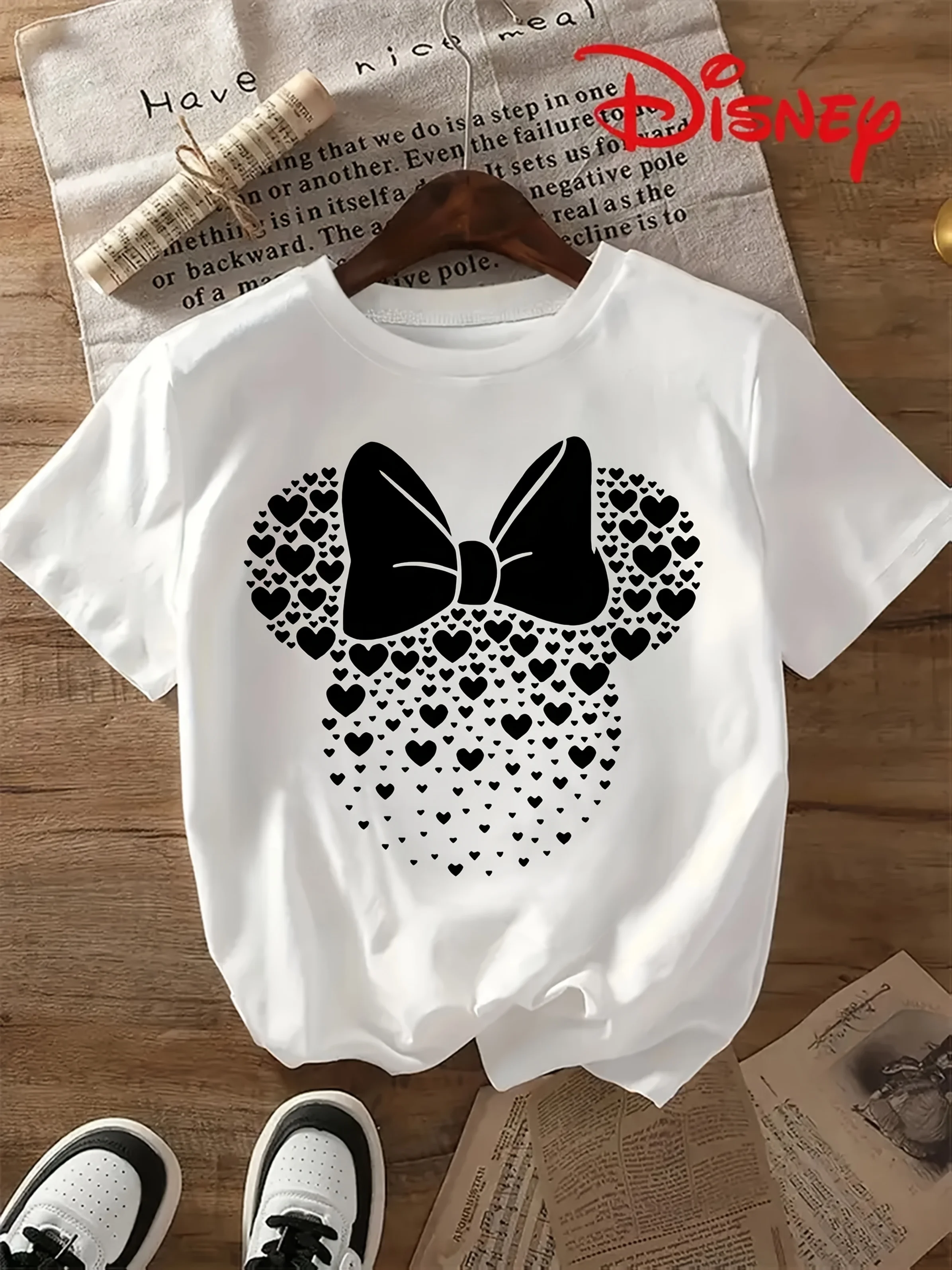 

2025 Disney Pattern Printed Women's Casual Comfortable Unique Smiling Face Black Round Neck Short Sleeve T-shirt