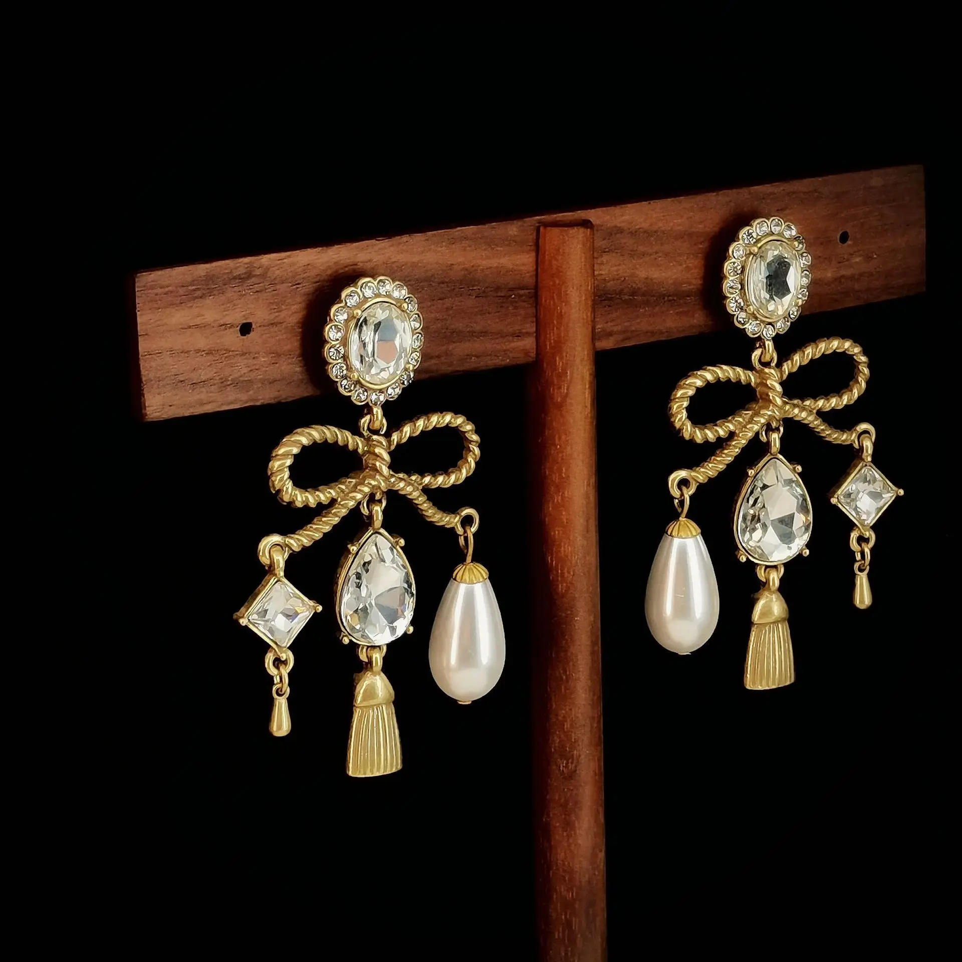 

Vintage bride waterdrop earrings long banquet party fan shape advanced ear jewelry
