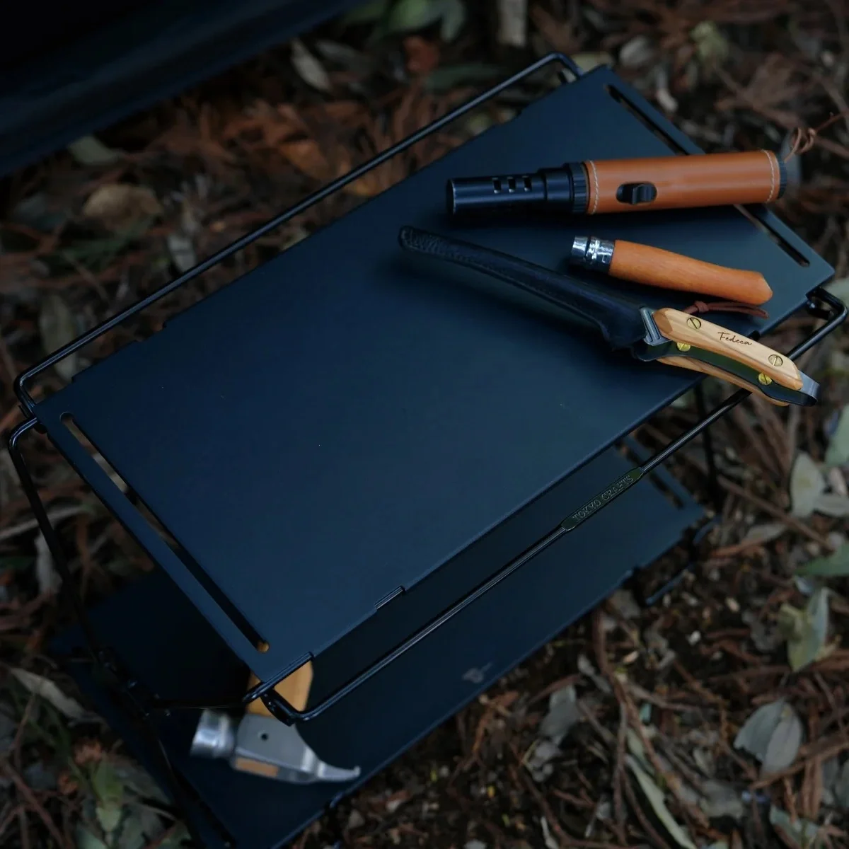 Tavolo da esterno in acciaio inossidabile Bla Combinazione multipla di stoccaggio elfo TokYo Crts YaiMountain Scrivania pieghevole