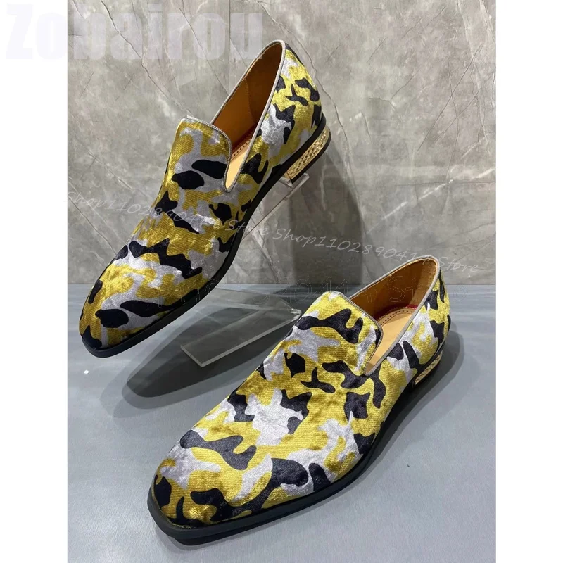 토템 프린트 스퀘어 토 메탈 힐 로퍼 패션 슬립온 남성 신발 럭셔리 수제 파티 연회 데이트 남성 드레스 신발