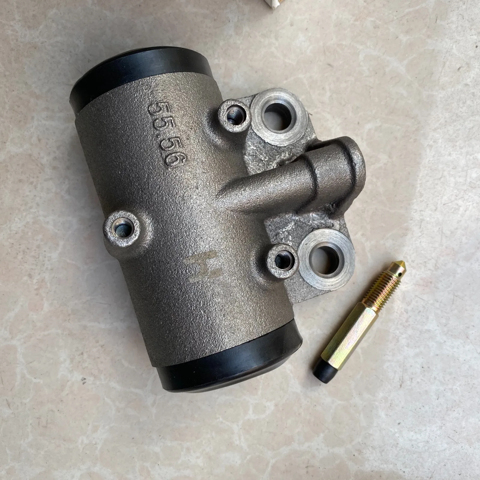 

FIT FOR TRUCK 55.56 WHEEL CYLINDER