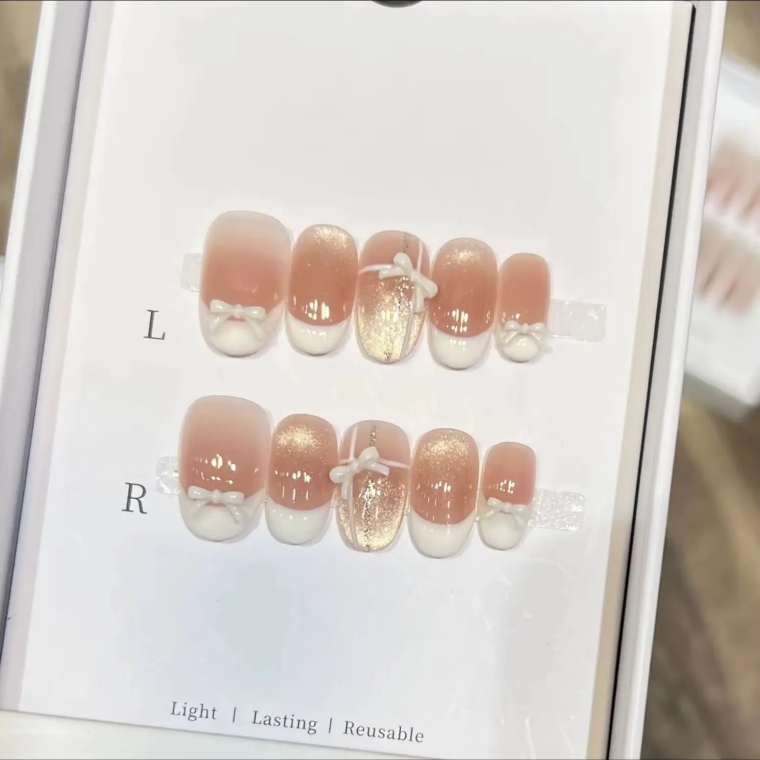 

10Pcs Sweet Daily French Tip Fake Nails Handmade Short Bow Detachable Press on False Nails Cat Eye Sparkling Oval Nail Tips Art