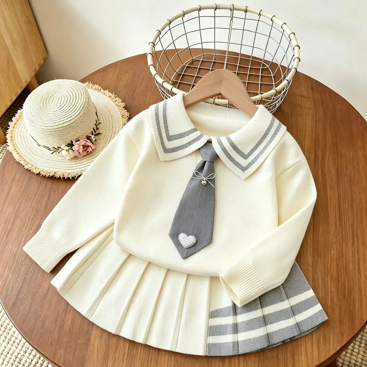 Girls' Sweater Set Autumn/Winter New Collection Children's College Style Knitted cardigan and pleated skirt 2-piece set