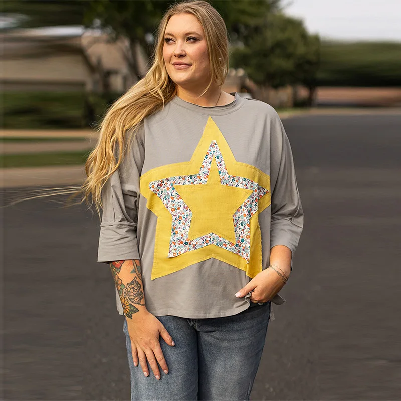 เสื้อยืดผู้หญิงไซส์ใหญ่สไตล์ยุโรปอเมริกัน ลุคเรโทร ลุคหลวมๆ ไหล่ตก แต่งดาว ป้ายปะ  สปริง/ฤดูใบไม้ผลิ