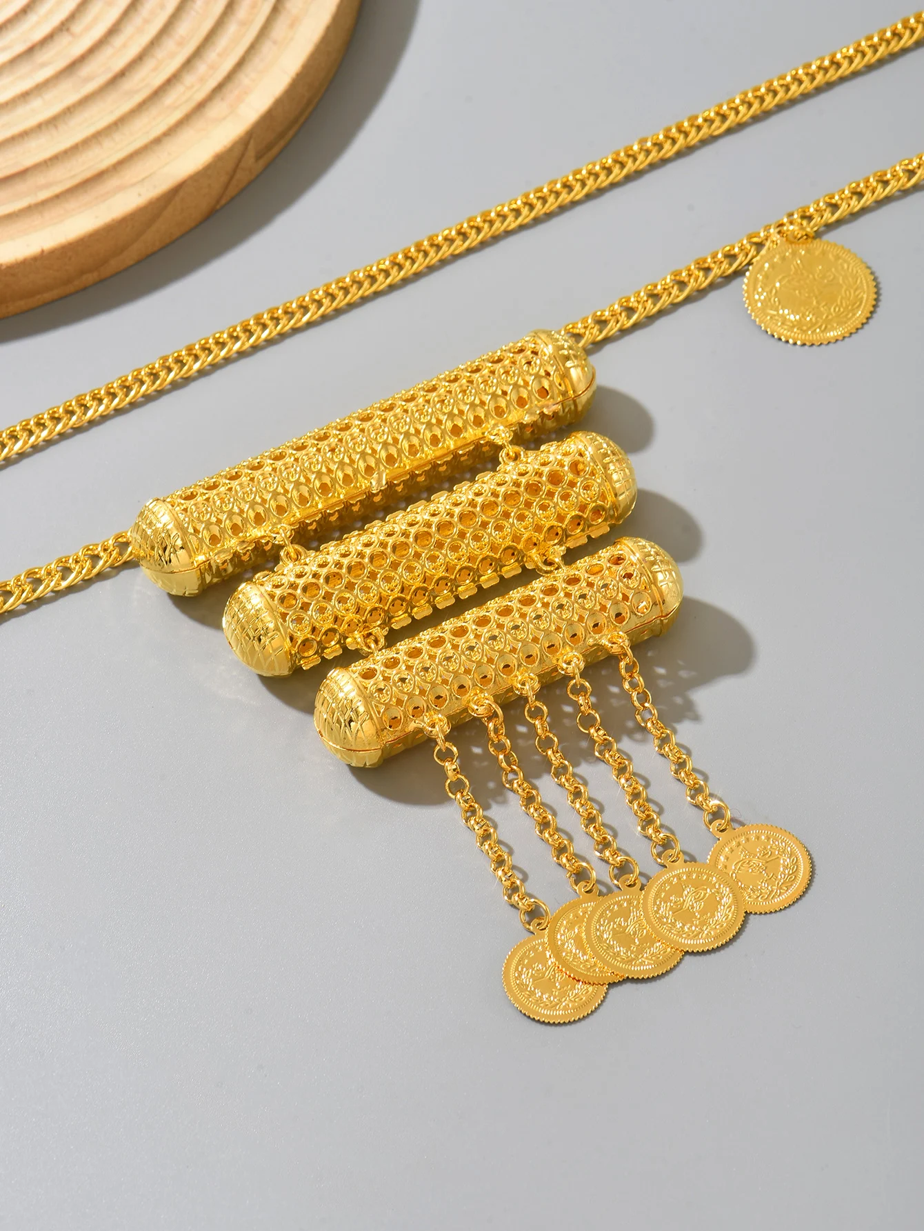 

Gold Plated Long Necklace with Arabic Coin Pattern Pendant for Women Middle East Bride Luxury Wedding And Holiday Accessory