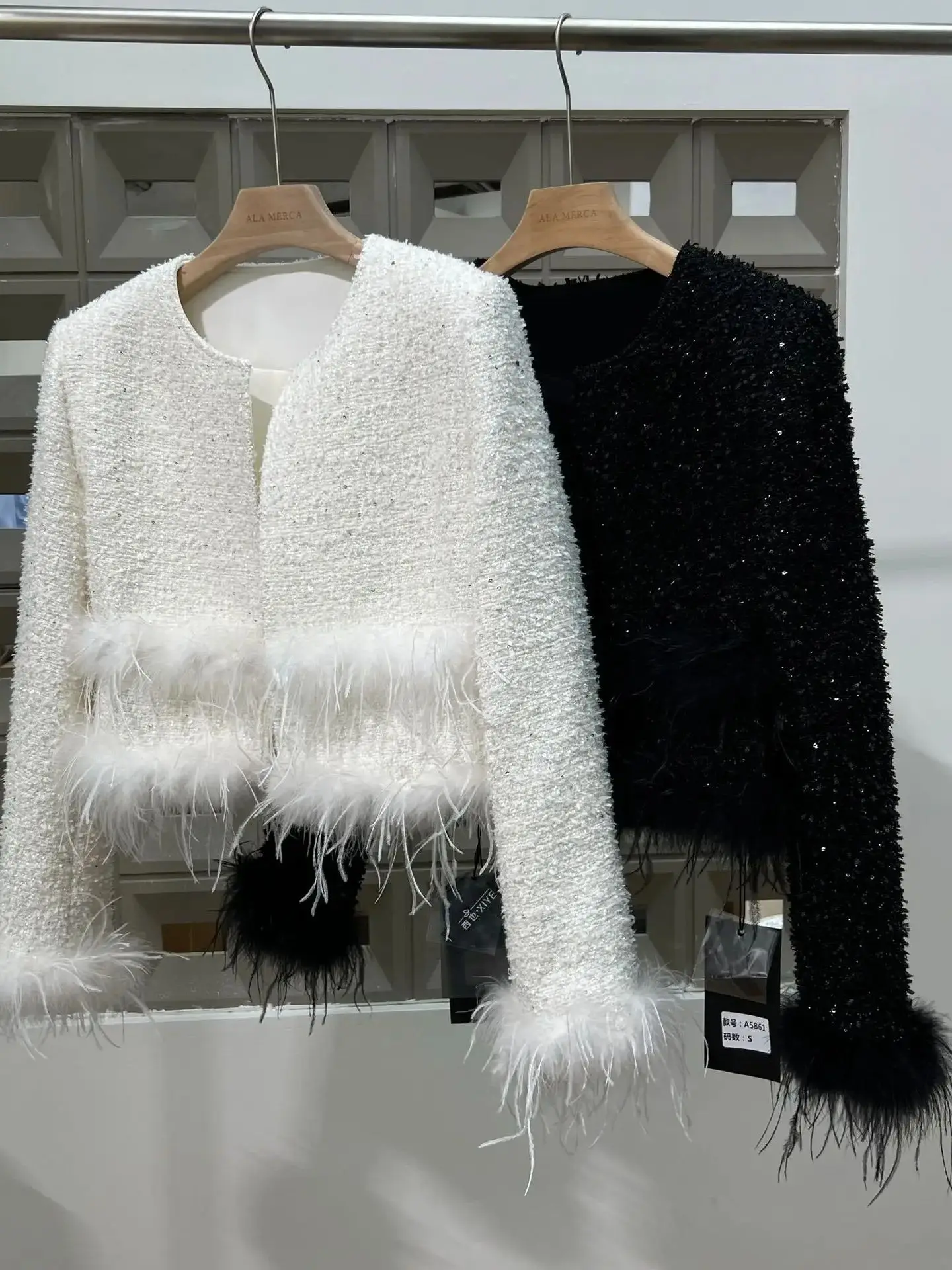 

Luxury Chic Glamorous Women Coat Sequin Feather Decor Knit Long Sleeve Blazer Slim Fit Date Night Party Fashion Autumn New Top