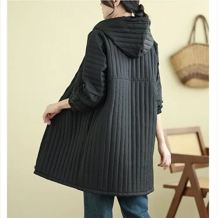 2025 秋と冬の新しい女性の特大コットンジャケットフード付き通勤コットンジャケット
