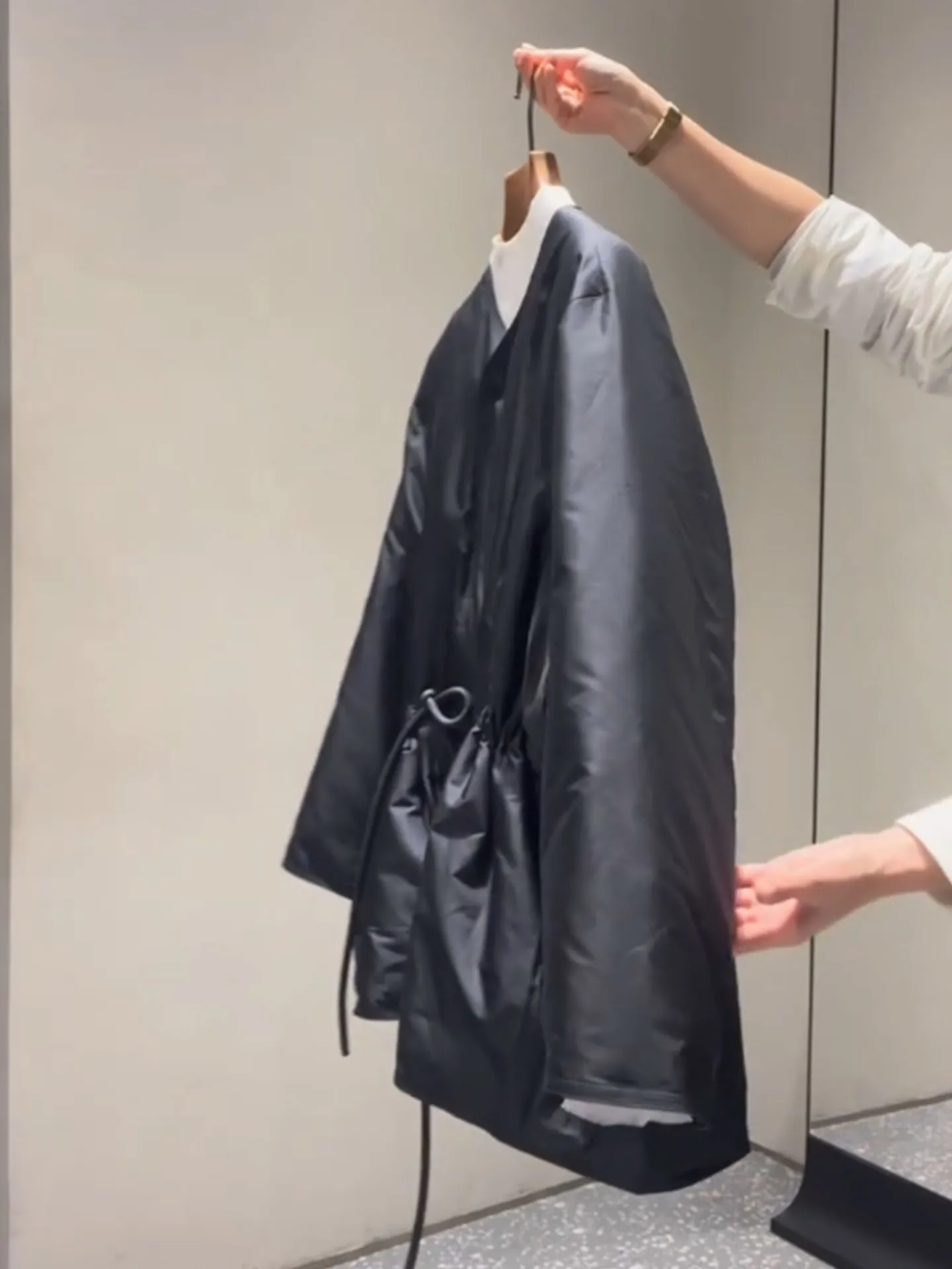 Ele Bla mittellange Daunen-Oberbekleidung für Damen, Jaet 2025, Winter, neue SLE-DString-Taille, lockere, vielseitige, warme Oberbekleidung