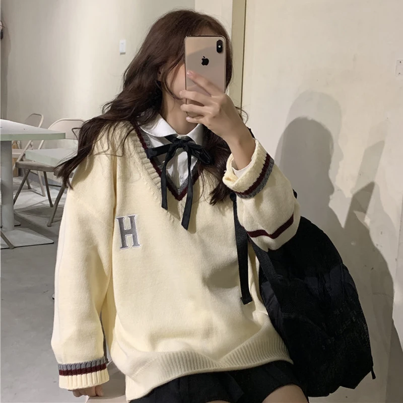 Hot Chic Harajuku Japanese Vintage Preppy Style Sweater Women Autumn New Korean Fashion Loose Simple V-neck Casual Women Sweater