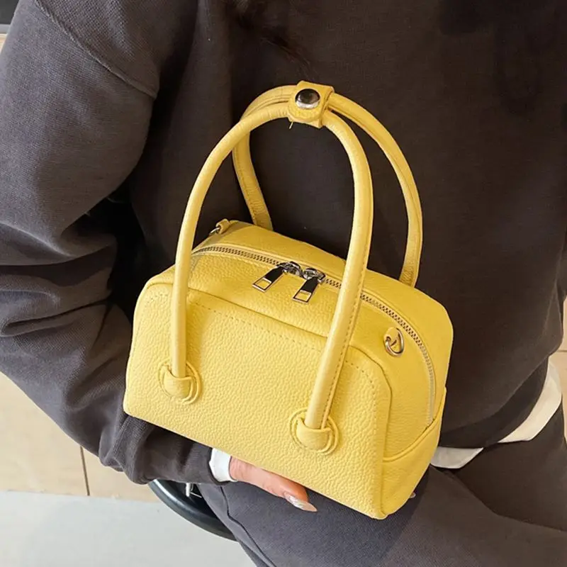 

A New 2026 Trendy Korean Retro Niche Handbag Women Large-capacity Pillow Bag with Lychee Patterns Crossbody Package Women