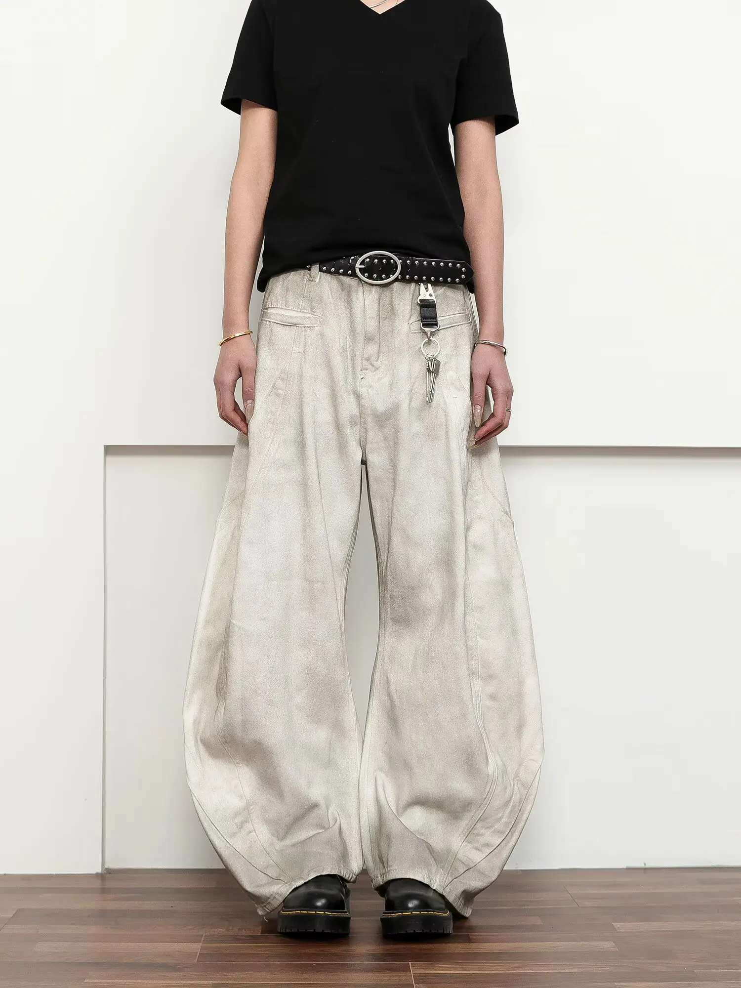 

Ретро-джинсы в американском стиле, белые, свободного кроя, с широкими штанинами, мужские, повседневные, летние, длинные брюки.