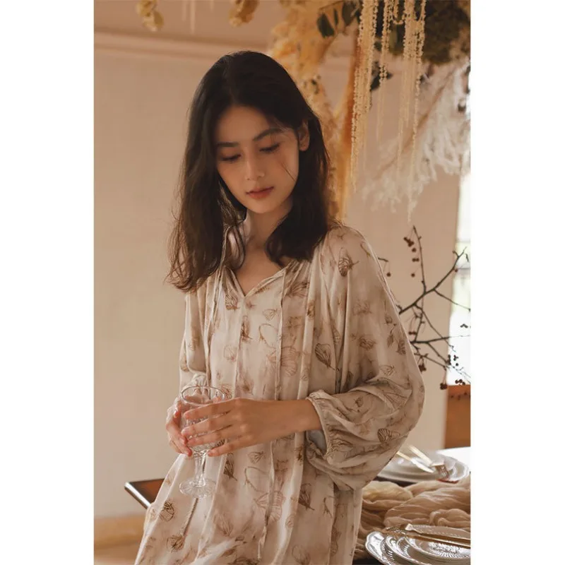 2024 Spring Satin Sleep Dress Elegant and Elegant Printed Backless Pullover Long Sleeved Nightwear for Women\'s Home Sleepwear