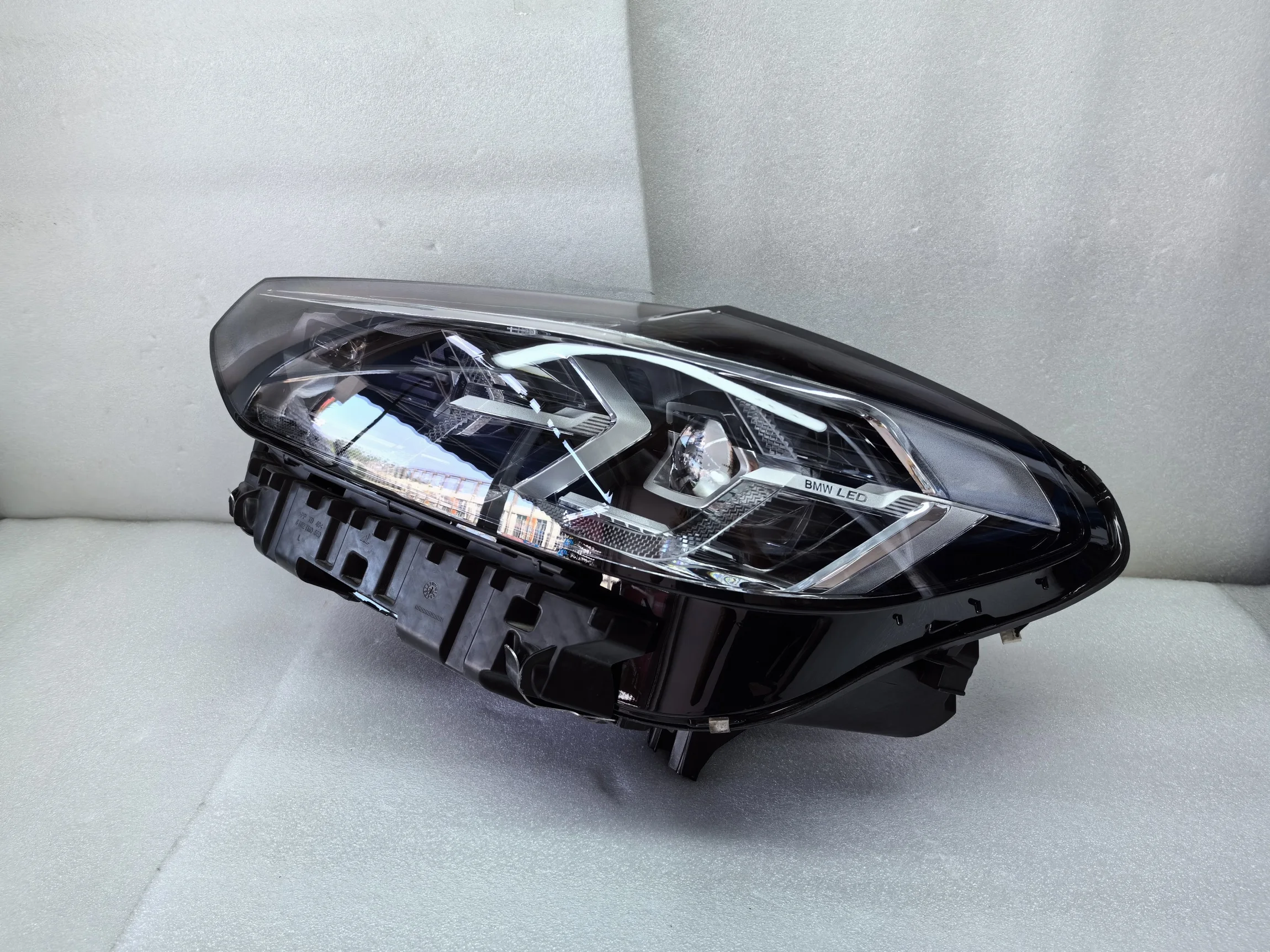 Original high-quality car headlights suitable for 2020-2023 BMW X3 X4 G01 G02 LED headlights with black background headlights