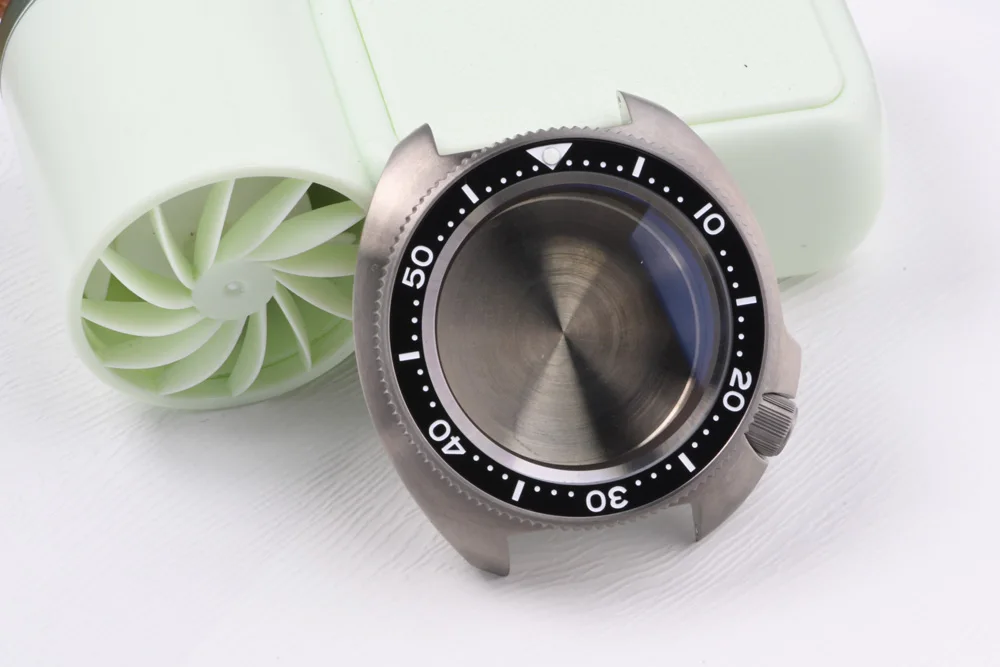 6105 Abalone Titan-Taucheruhrengehäuse, 4,2 Uhr, 28,5 mm Zifferblatt, 20 ATM wasserdicht, Saphirglas für NH35/36/4R/6R Uhrenteile – Detail 5