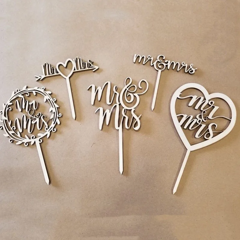 New Wooden Mr Mrs Wedding Cake Topper Wood Love Heart Mr Mrs Cake Topper for Wedding Party Cake Decorations Party Supplies