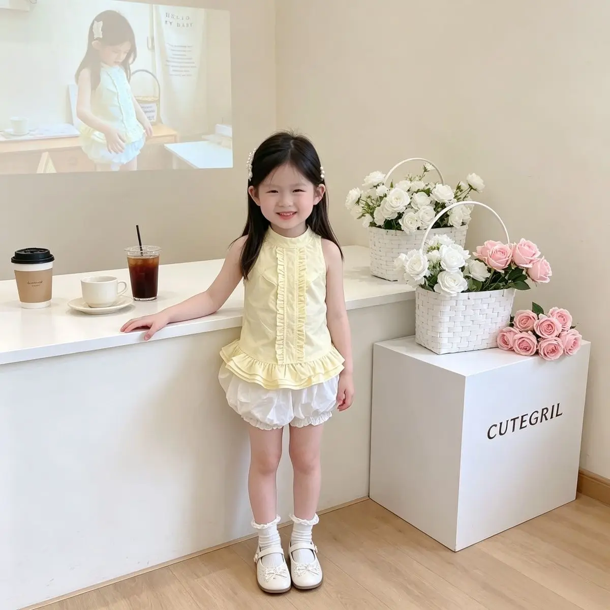

Girl 26 Summer Milk Yellow Hanging Neck Lotu Leaf Edge Sleeveless Top Flower Bud Short Women Treasure Korean Sweet Two Piece Set