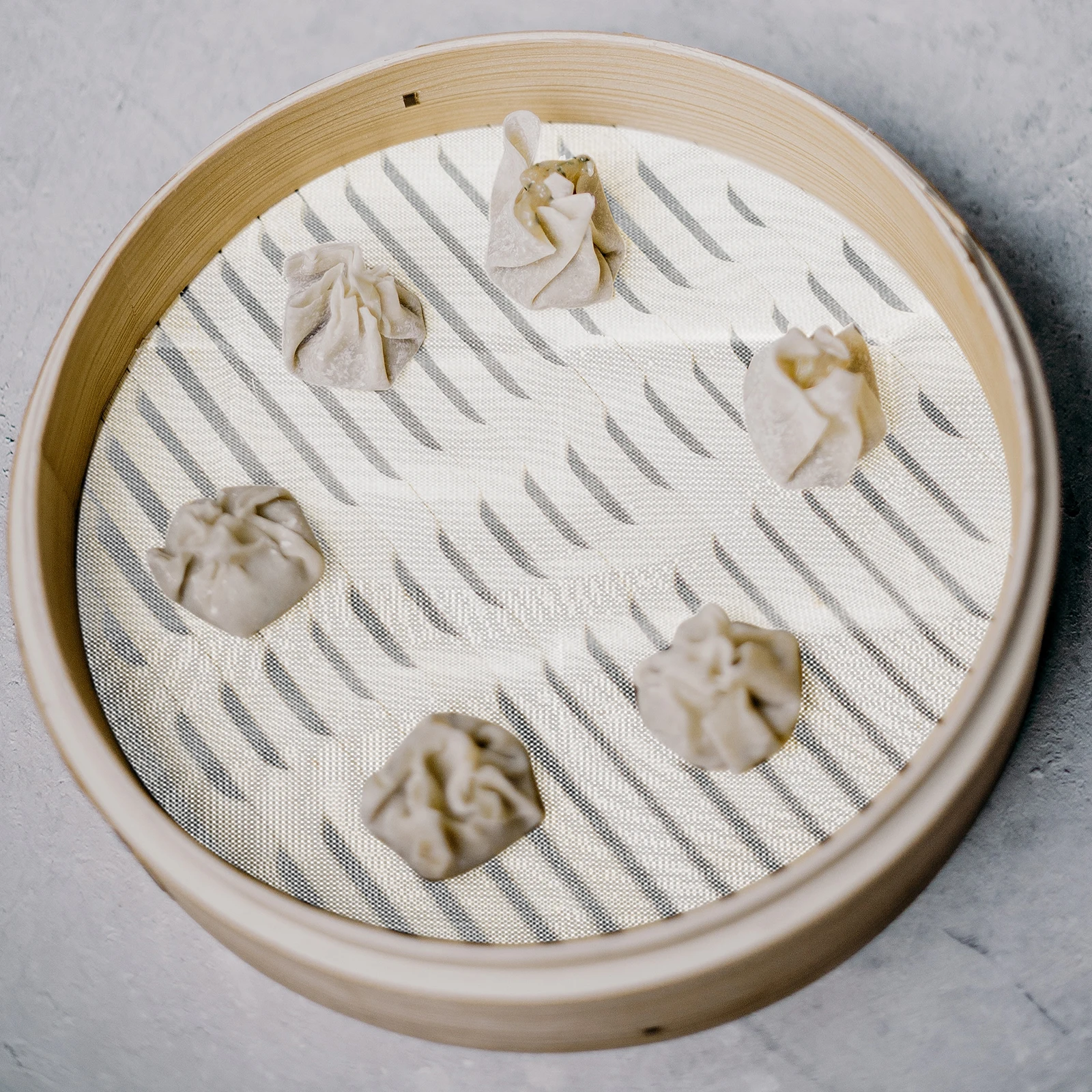 

Reusable Steamer Liner Nylon Cotton Non-Stick Steaming Cloth Foldable Multi-Function Kitchen Steamer Pad for Rice Buns Dumplings