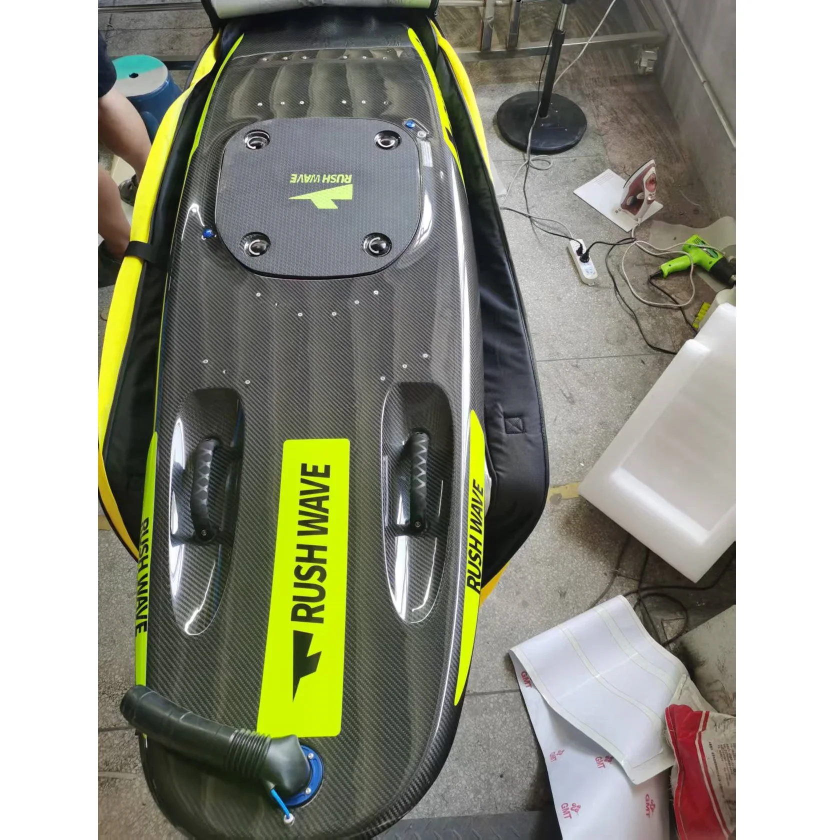 Hot 110cc Carbon Fiber Powered Surfboard, High-Quality Water Sports Jet Surfboard