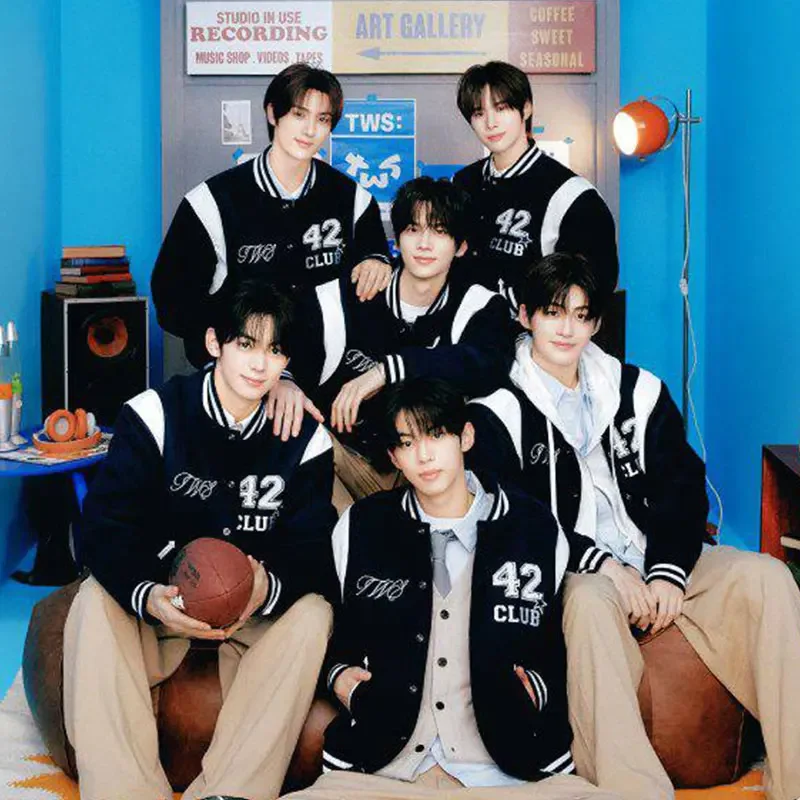 KPOP TWS 42: CLUB 2025 World Tour Grappige Hoodie Hip Hop Grafische Sweatshirts Poleron Hombre Streetwear Harajuku Trainingspak