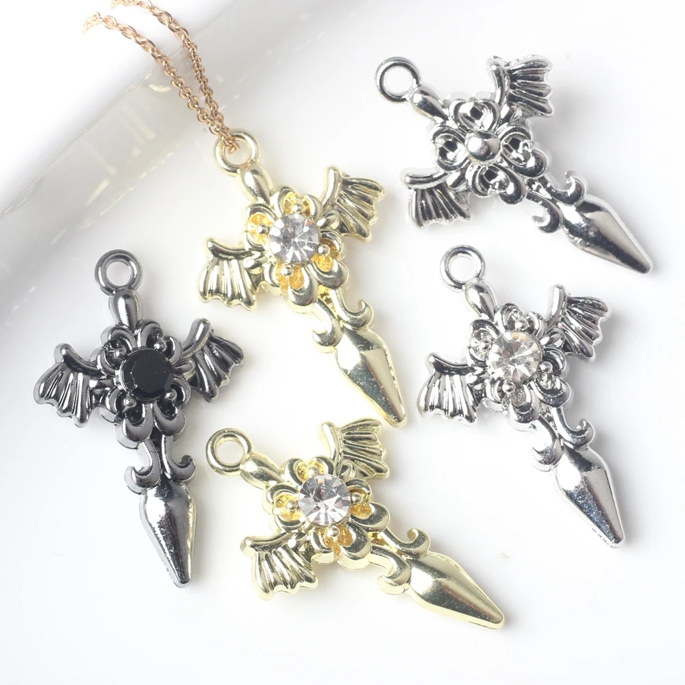 Ciondoli con ali incrociate in zircone incorporato semplice in lega di zinco 10 pz/lotto per orecchini pendenti moda fai da te accessori per la creazione di gioielli