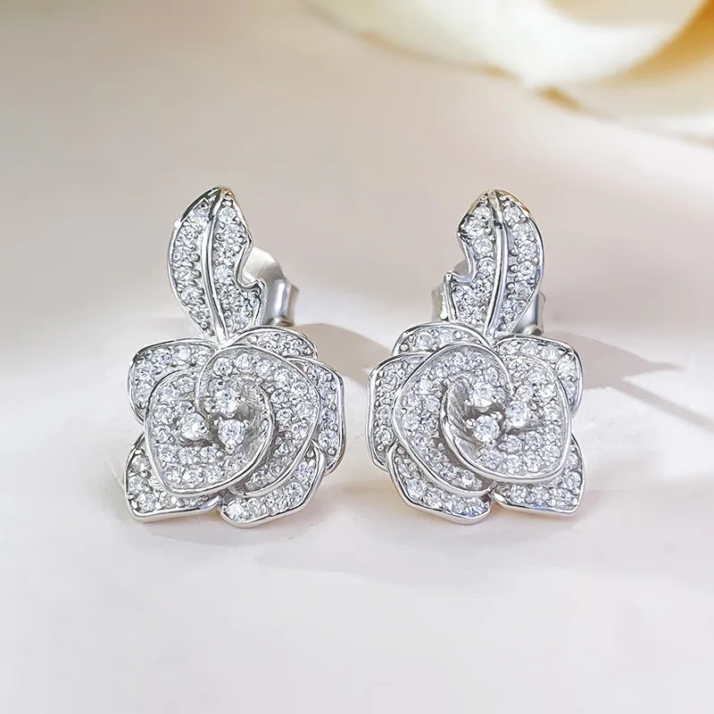 

Light Luxury Xiaoxiangfeng Mountain Camellia Earrings Instagram Xiaohongshu Exquisite Temperament Rose Set