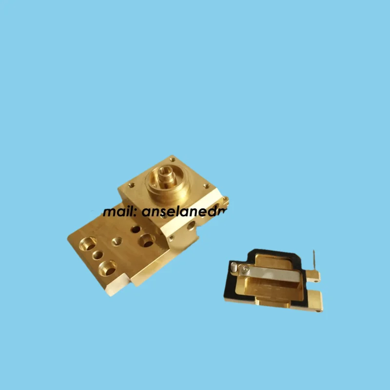 

X187B621H01+X053C884G52 (Нижний направляющий держатель, 4 отверстия + Направляющая D Ø0,4 Комплект) DK259A, DK25900, DA769A edm Направляющий блок нижней части матрицы с 2 м