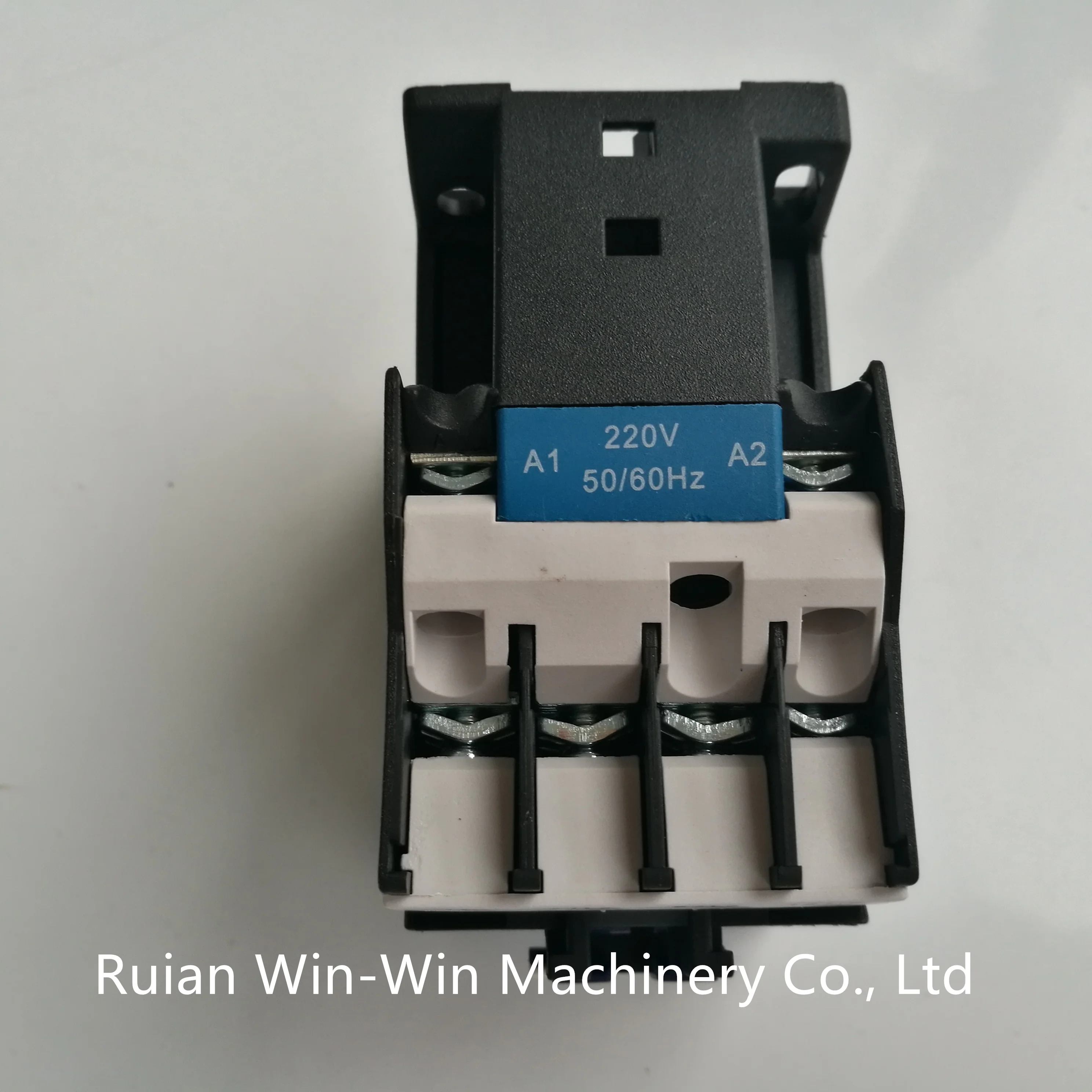 High quality AC Contactor 220V for sale