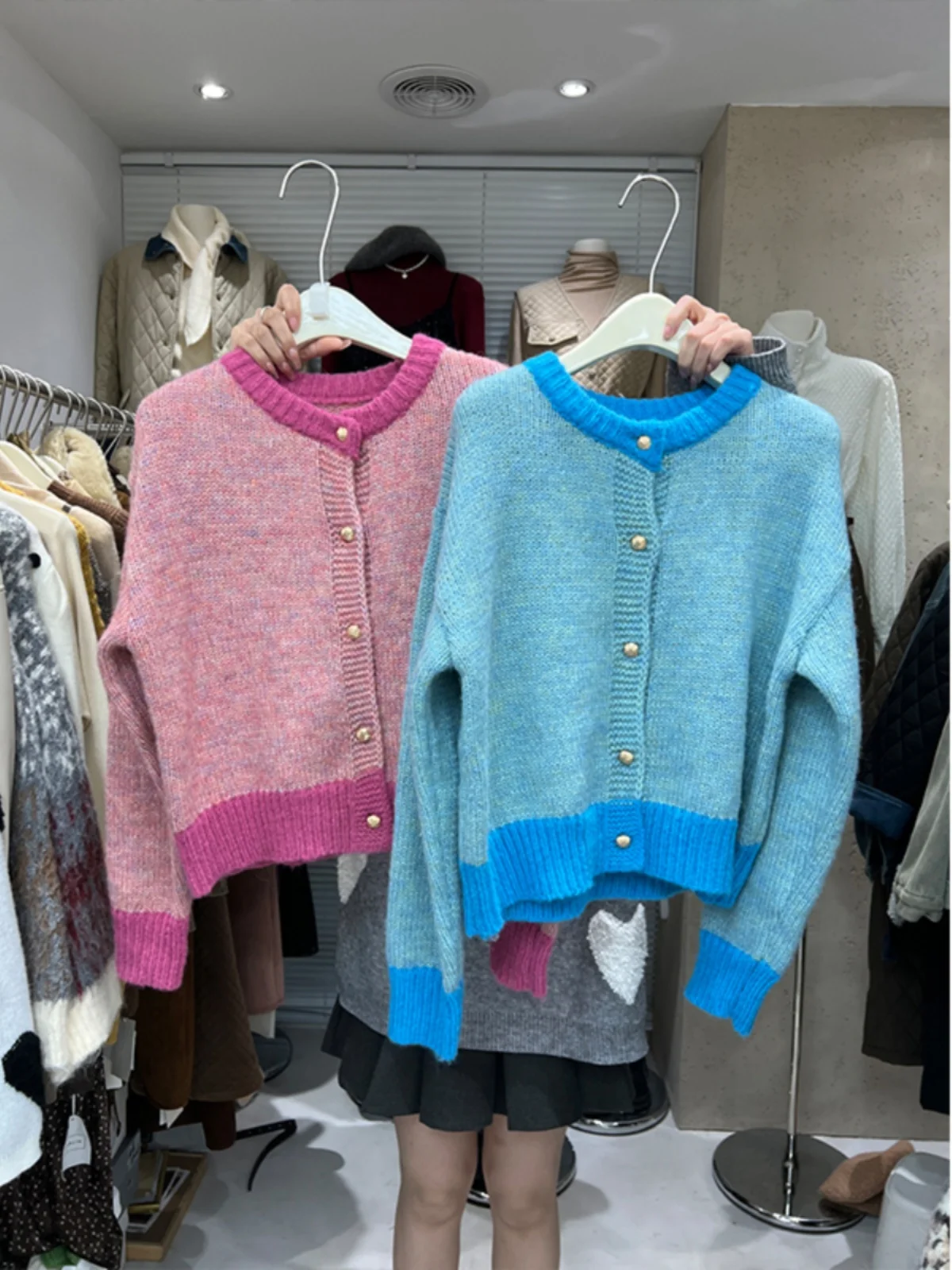 

Мягкий уютный вязаный свитер, женский круглый цветной блузка, весна-осень, свободный крой, длинный кардиган на пуговицах све, топ