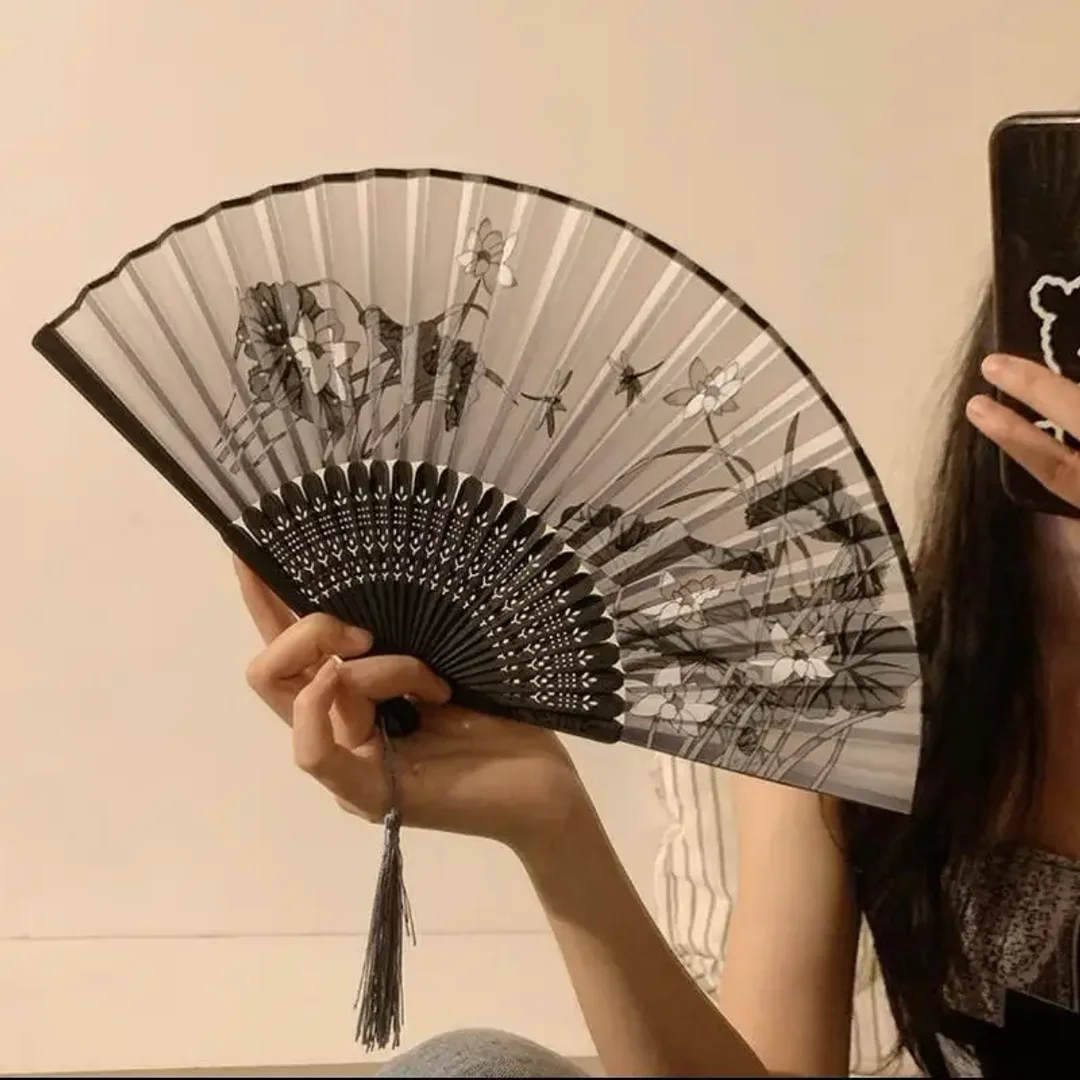 Hand Fold Fan New Chinese Style Dance Props Retro Shell Fan Woman Men Bamboo Wood Silk Flower Folding Fan Portable