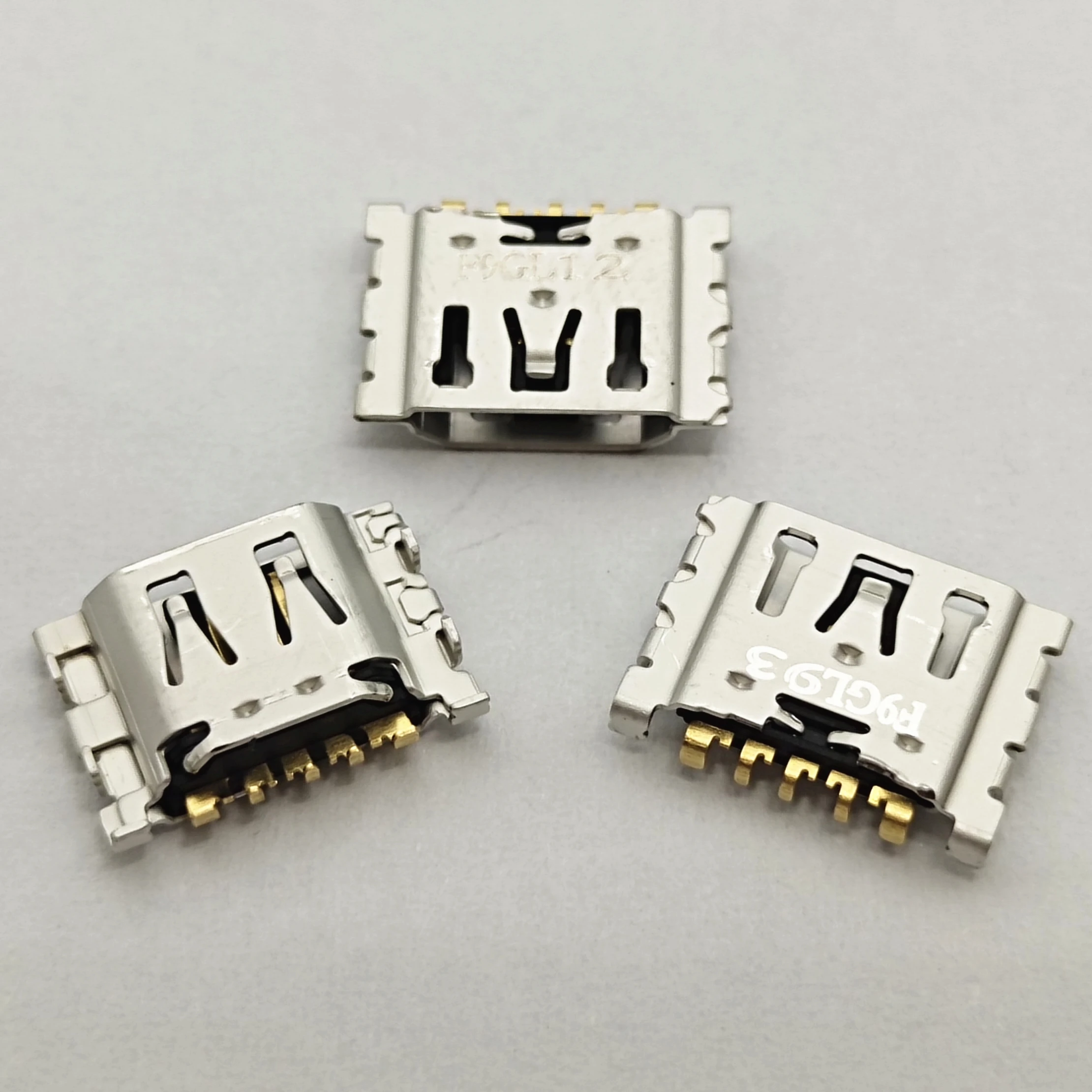 10-40szt Złącze portu ładowania Micro USB do OPPO Realme 3 pro 5 5I 5S C2 A8 A15 A12 A31 A15S AX5S C20 C20A C21 C21Y
