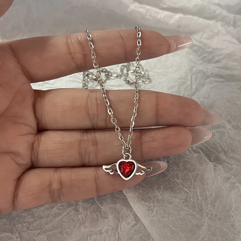 HYRAM Collier Pendentif Coloré Rouge/Noir En Caoutchouc – Chaîne Pull Punk Géométrique Pour Femme, Style Gothique Et Hip-Hop