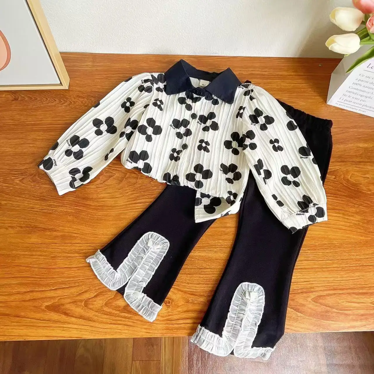 

2025 Spring and Autumn New Fashion Kids Outfit New Girls' Clothing Set Shirt+Cute Lace Flare Pants