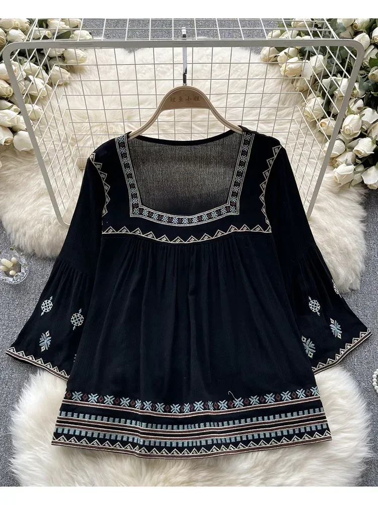 Women Summer Blouse Leisure Time Retro Bohemian Style Square Neck Shirt with Embroidered Loose Design A Niche Style Top D5329