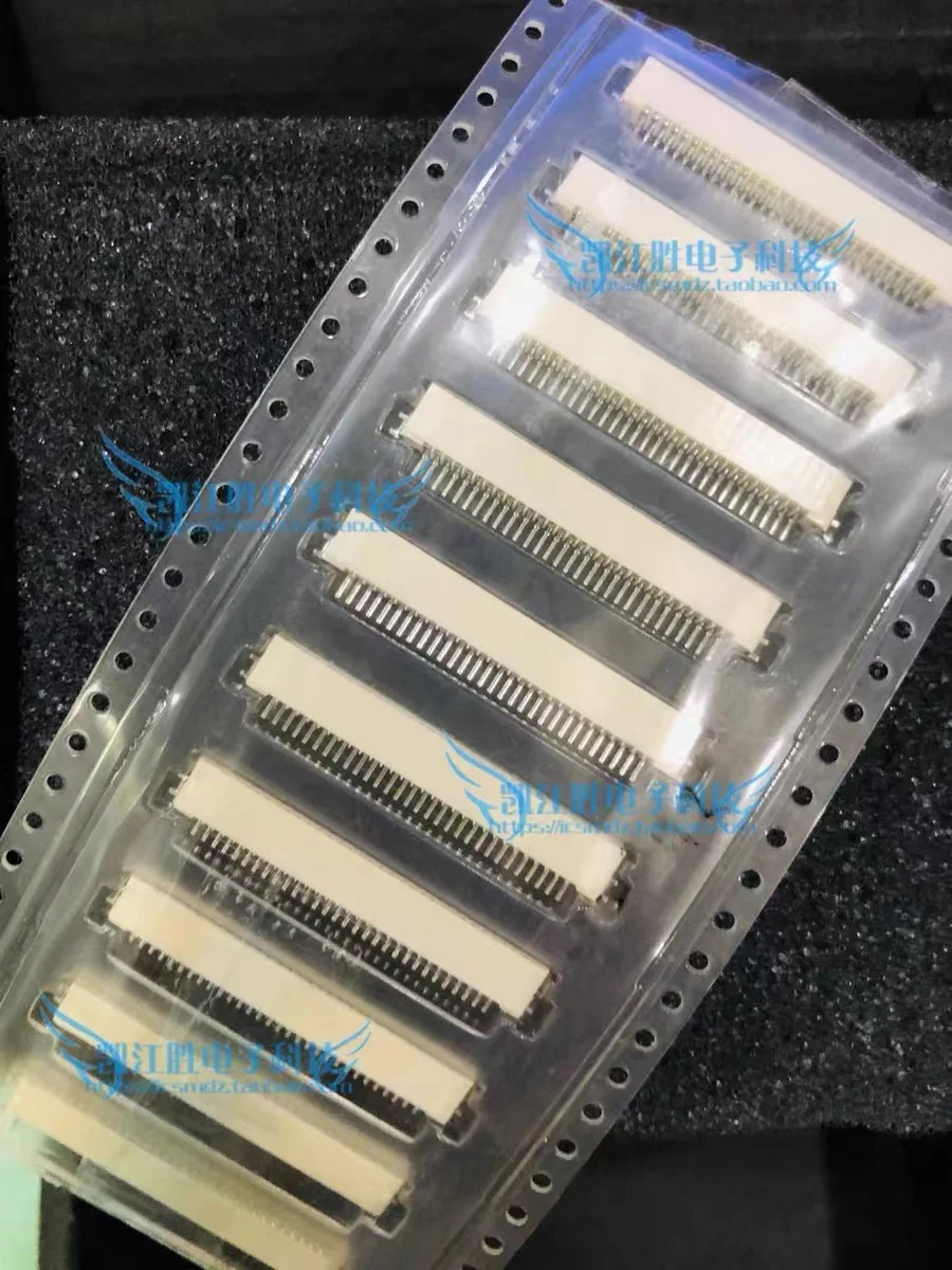 

20 Pcs/Lot 52852-3070 5285230701.0mm Leg Width 30Pin High Connector 100% Brand New and Original