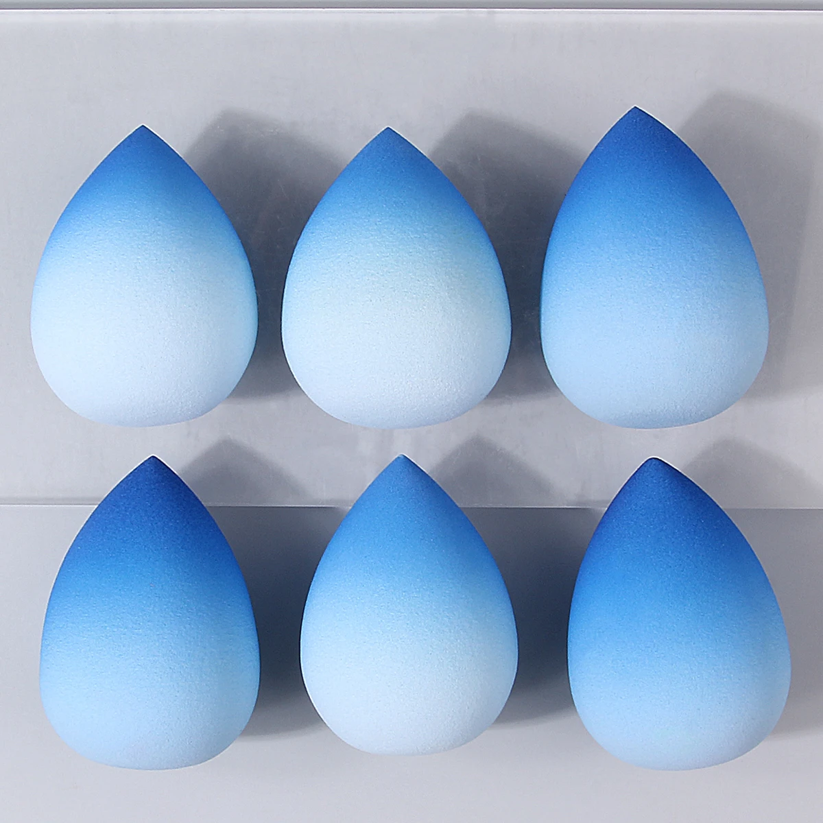 Éponge de maquillage bleue dégradée, œuf de beauté, haute résilience et sans poudre collante, gonflement lors de l'eau, outil de maquillage, 6 pièces
