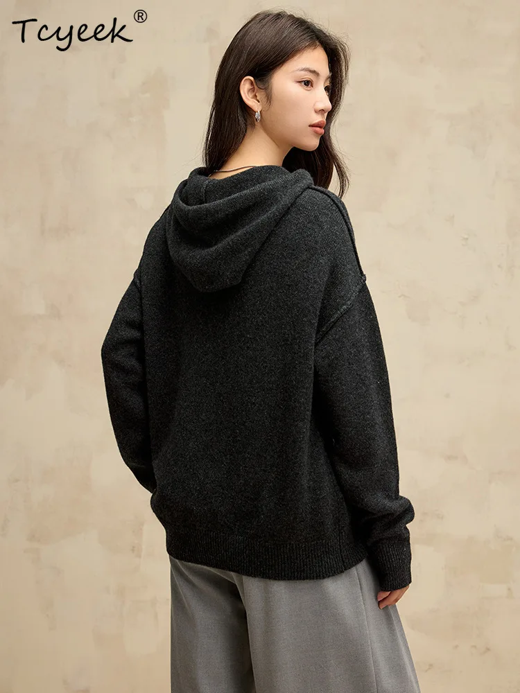 

Tcyeek, 100%Pure Wool, Women's Hooded Pullovers, Front Pockets, Fashion Casual Warm Sweaters, 2024 Autumn Winter Tops T49716QM