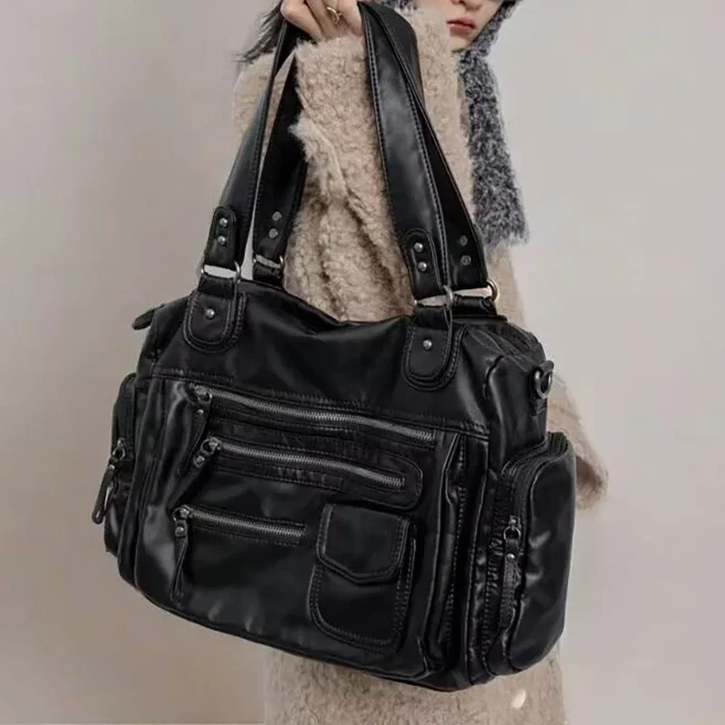 

Punk Women Tote Bags 2024 Trend Large Capacity Crossbody Shoulder Bags Moto Style Multi Pockets Commute Bolso Mujer