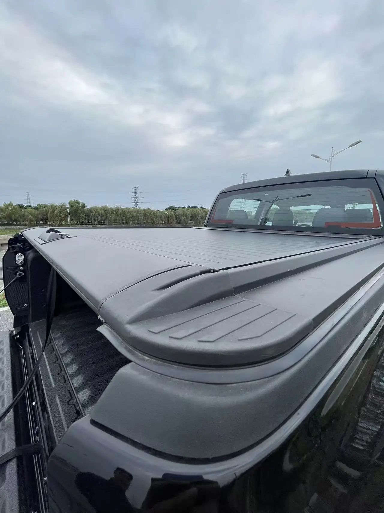 Car Parts Roller Lid up Pick up Truck Aluminium Alloy Tonneau Cover for Chevrolet Silverado 4