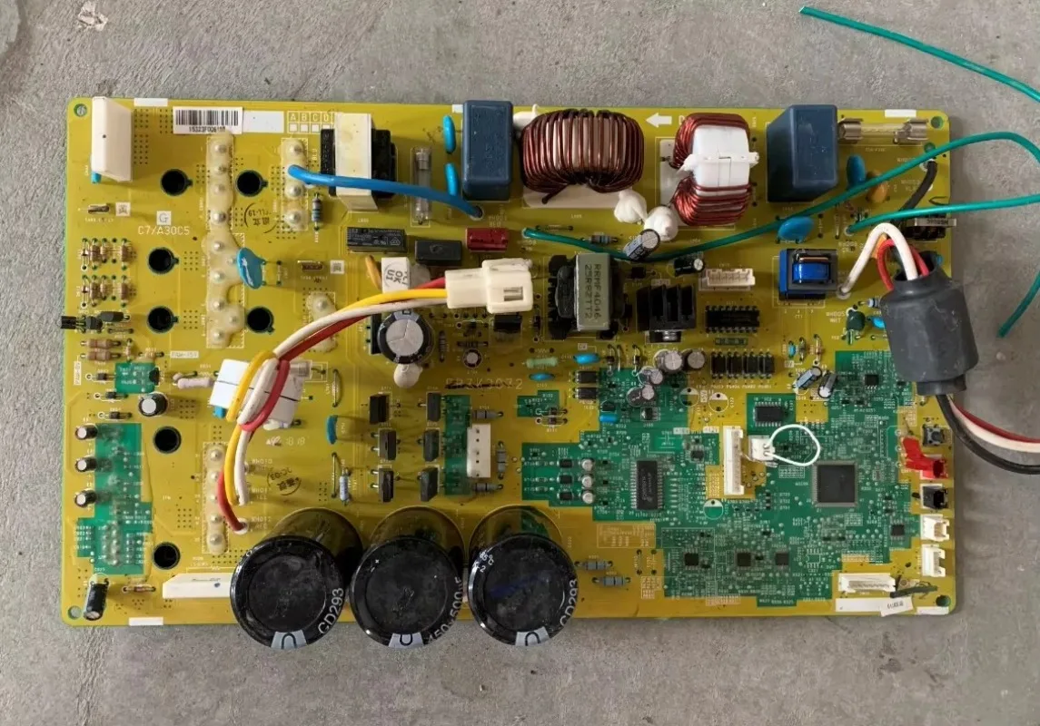 Suitable for RRZK3072 RAC-L72EVX KFR-72W/BPL control motherboard of variable frequency air conditioning accessories